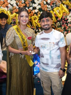 Shilpi Raghwani Instagram - 🥰A very great full thanks to each nd everyone for your warm wishes on my birthday 🎂🙏🏻🌹 thank you everyone for your love nd support ,love you all guys 🙏🏻🥰