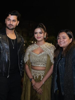 Shilpi Raghwani Instagram - 🥰A very great full thanks to each nd everyone for your warm wishes on my birthday 🎂🙏🏻🌹 thank you everyone for your love nd support ,love you all guys 🙏🏻🥰