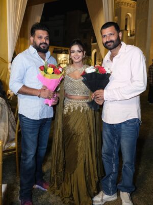 Shilpi Raghwani Instagram - 🥰A very great full thanks to each nd everyone for your warm wishes on my birthday 🎂🙏🏻🌹 thank you everyone for your love nd support ,love you all guys 🙏🏻🥰