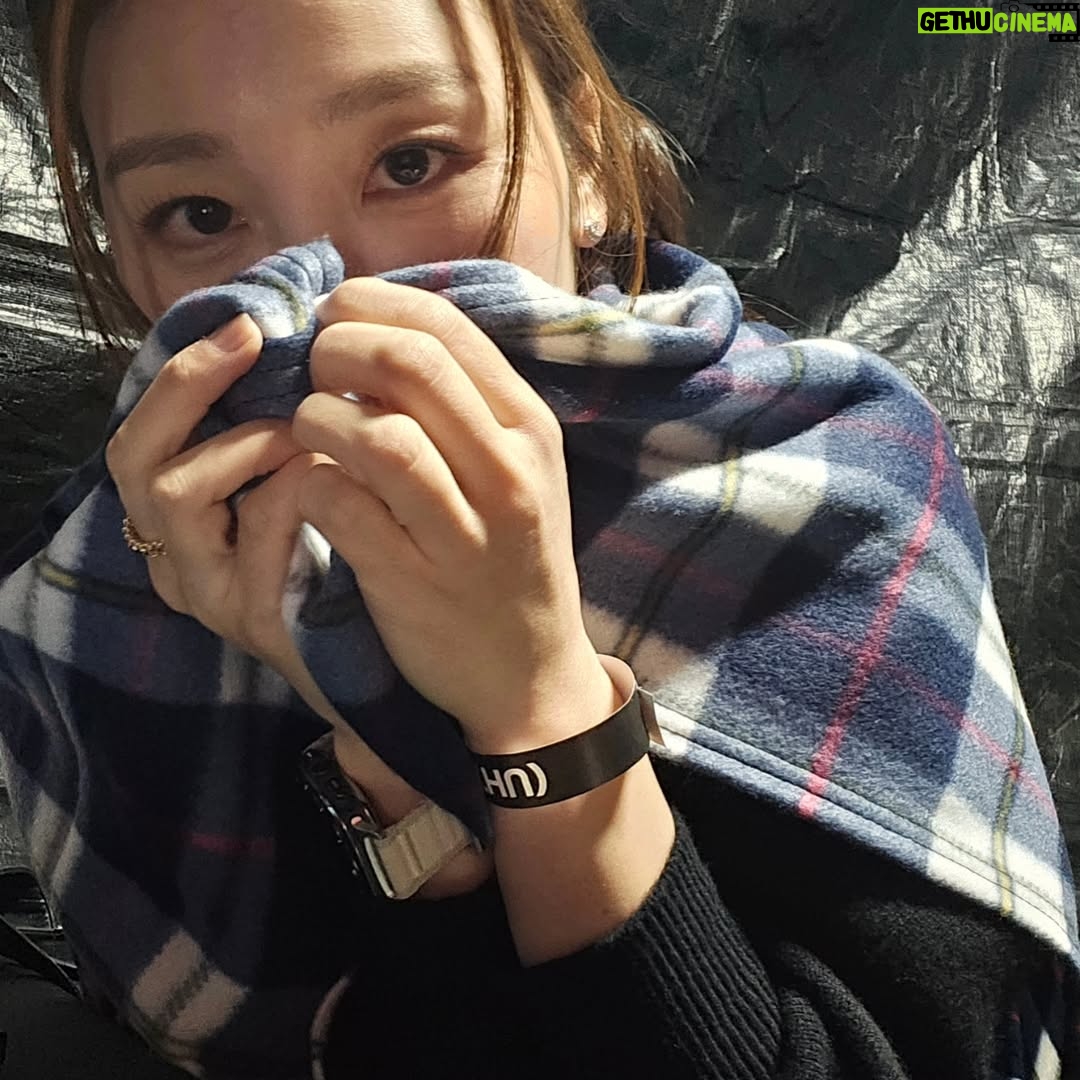 Shin A-young - 13.8K Likes - 안녕!!!
나 셀카 찍었은 거 좀 봐줄래? 
😀😀😀😀😀😀