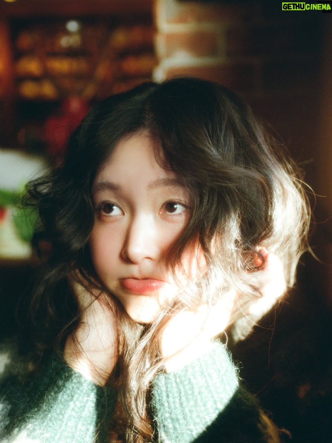Shin Ji-hoon - 10.1K Likes - 오늘이 티켓 오픈 날이네요!
사진이 귀엽게도 잘 나와서 올리고는 싶은데
낯부끄럽기도 하네요 호호

멜론에 8시에 오픈한다고 합니다
곧 만나요