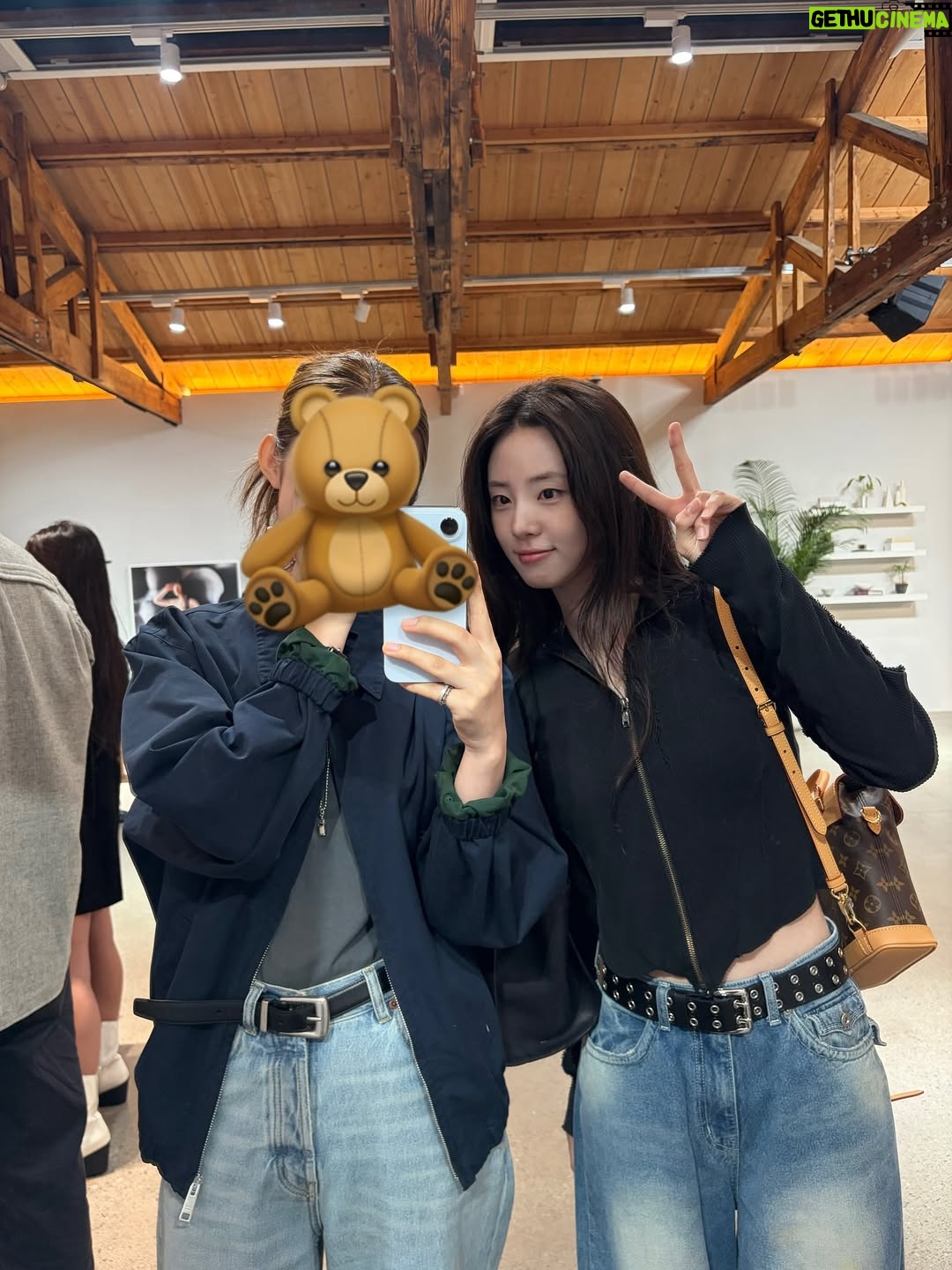 Shin Sia - 81.4K Likes - 