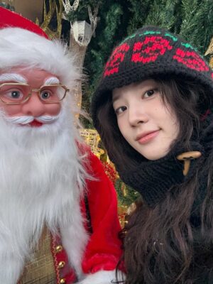 Shin Sia Instagram - 재미난 남대문 시장 구경기
트리 구매 완료...크리스마스 오늘부터 준비시작......♥️🤪