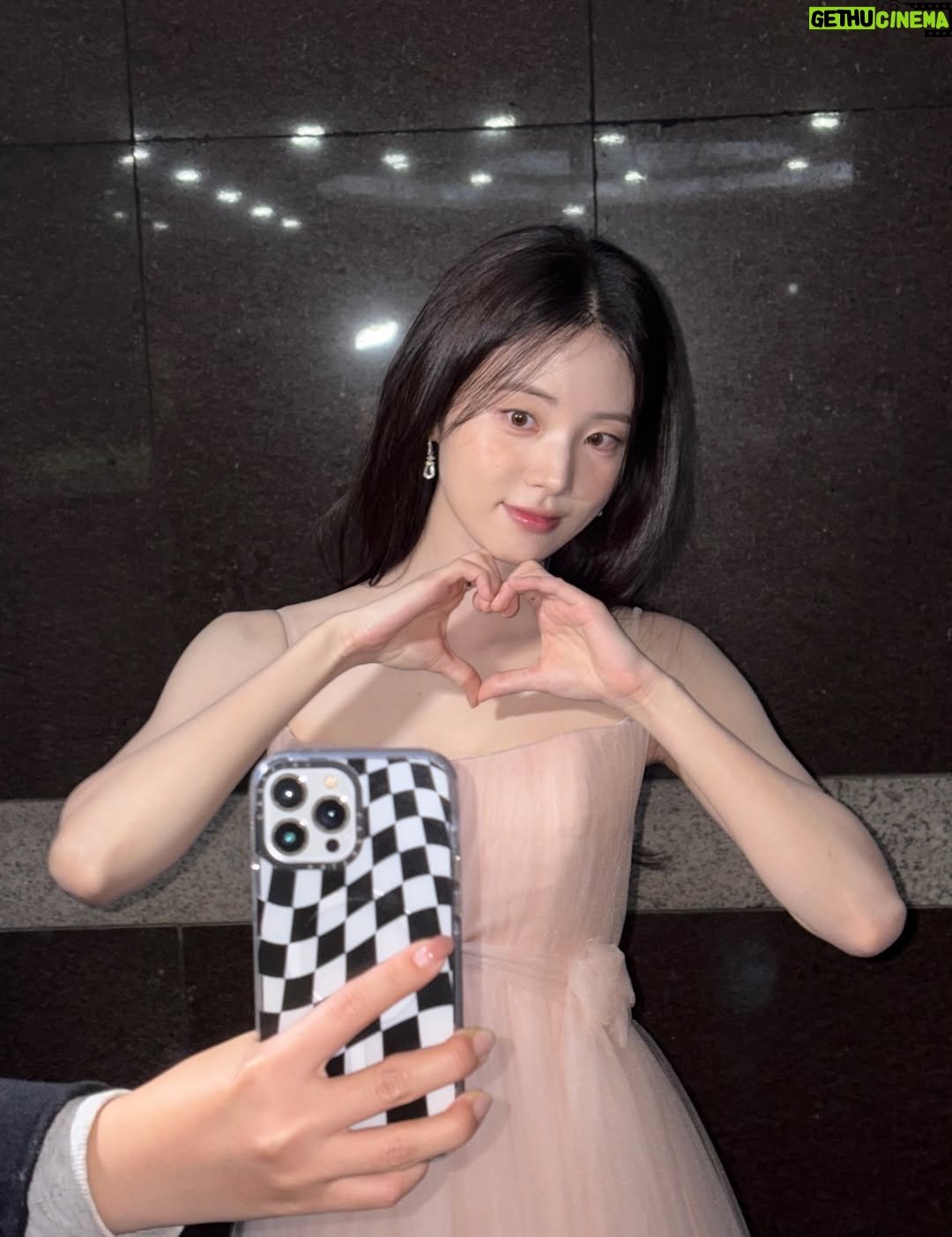 Shin Sia - 112.3K Likes - 청룡영화제🐉
시상자로 참여하게 되어 행복하고 영광이었습니다🖤