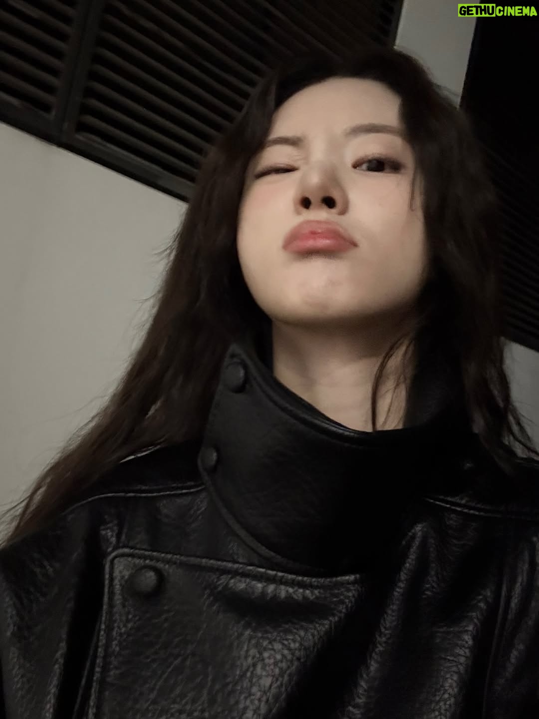 Shin Sia - 80.2K Likes - 