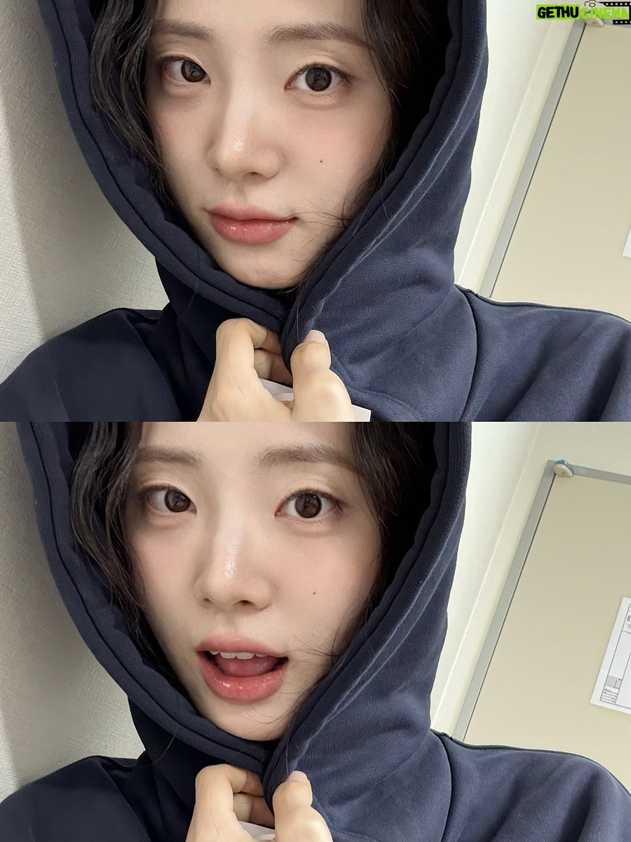 Shin Sia - 115K Likes - 출근길 날씨가 좋으면 기분이 좋그든요 ~~🪽🤍