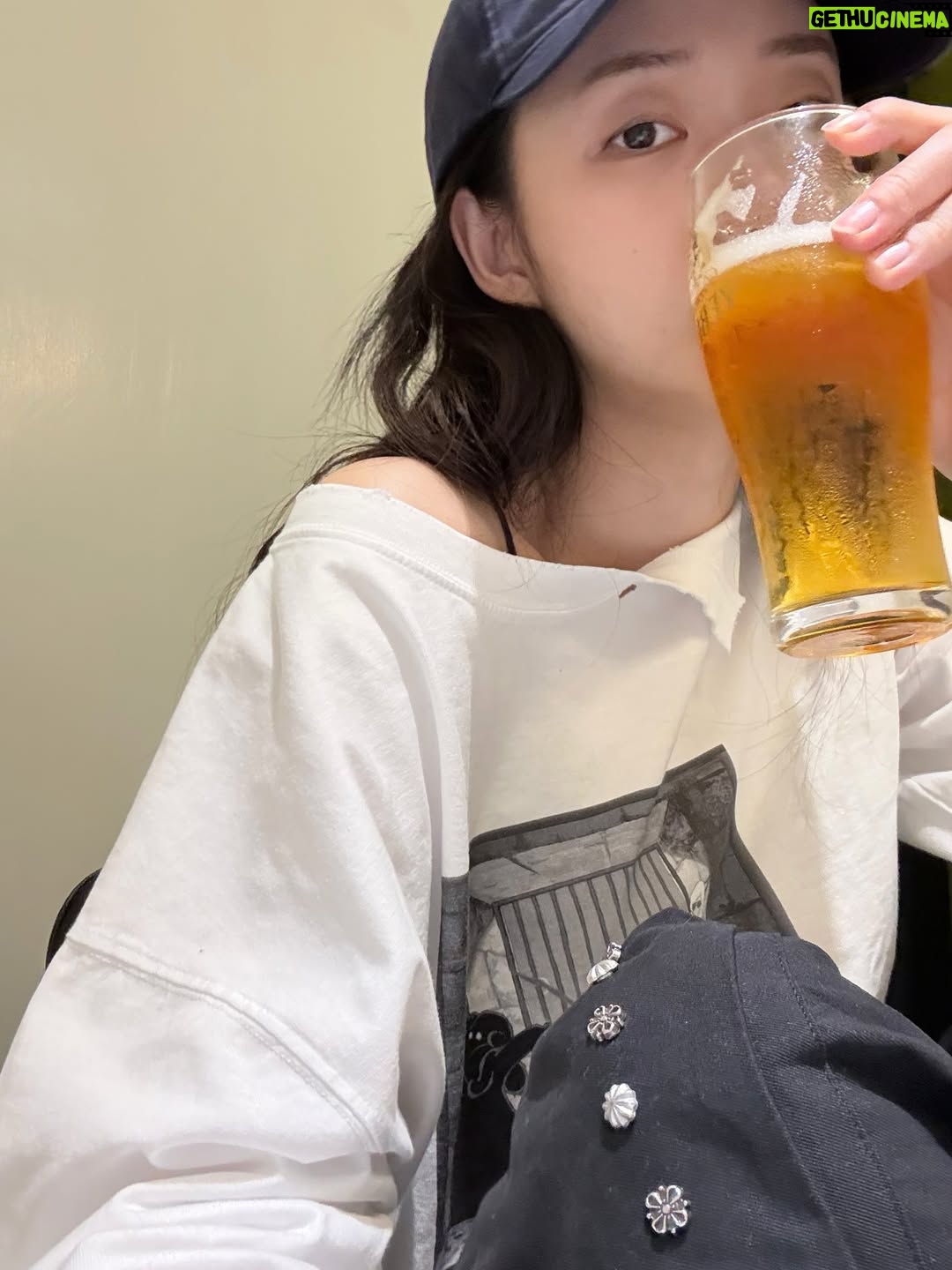 Shin Sia - 81.4K Likes - 