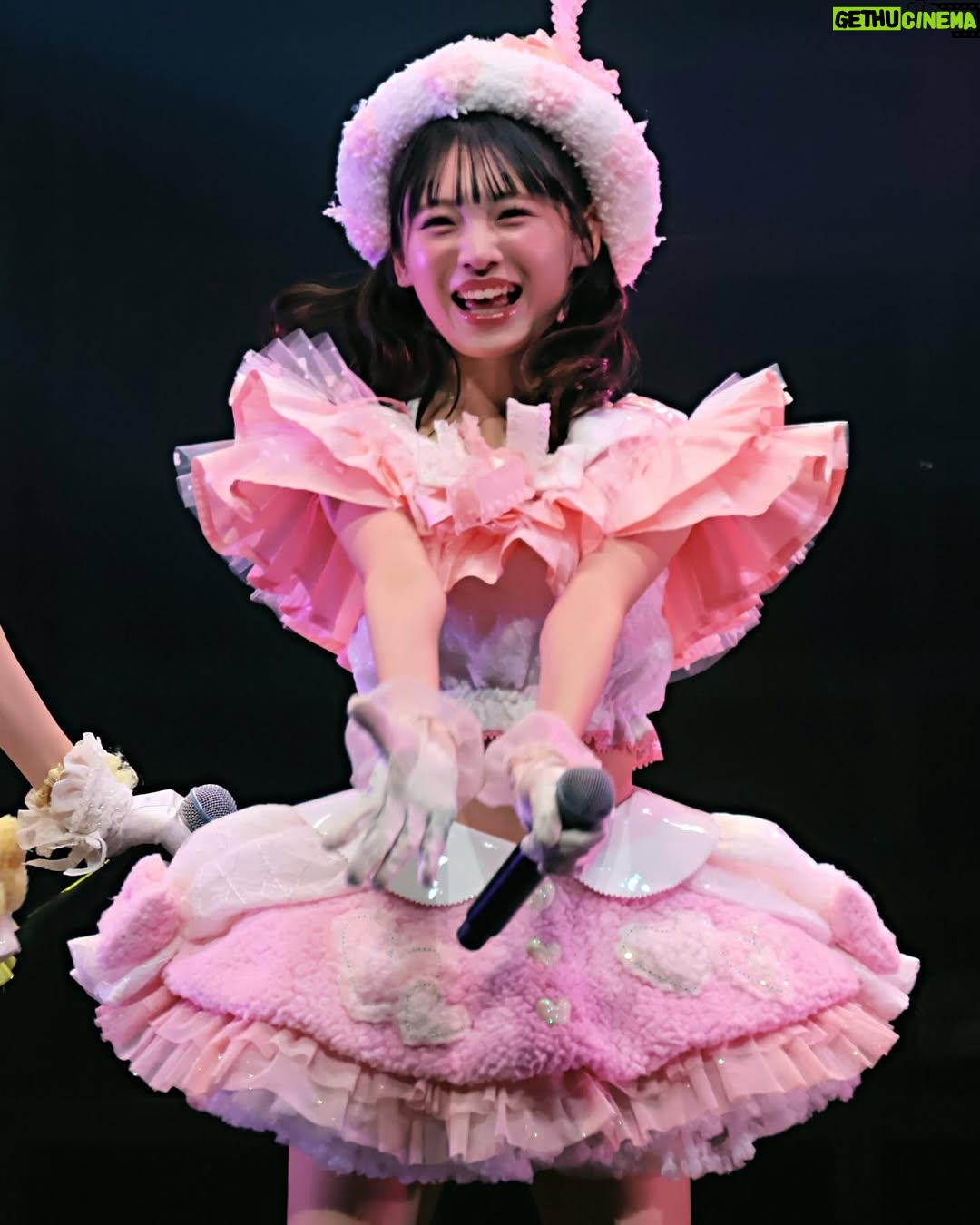 Shinzawa Nao - 6.8K Likes - 生まれ変わってもアイドルがいいな🎼💞 

#NMB48_カメコ #nmb48 #idol #japaneseidol #おnewの上履き