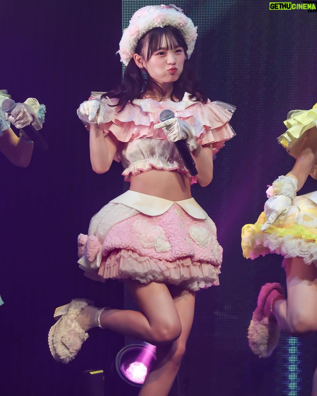 Shinzawa Nao - 6.8K Likes - 生まれ変わってもアイドルがいいな🎼💞 

#NMB48_カメコ #nmb48 #idol #japaneseidol #おnewの上履き
