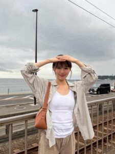 Actress Shiori Akita HD Photos and Wallpapers December 2025
