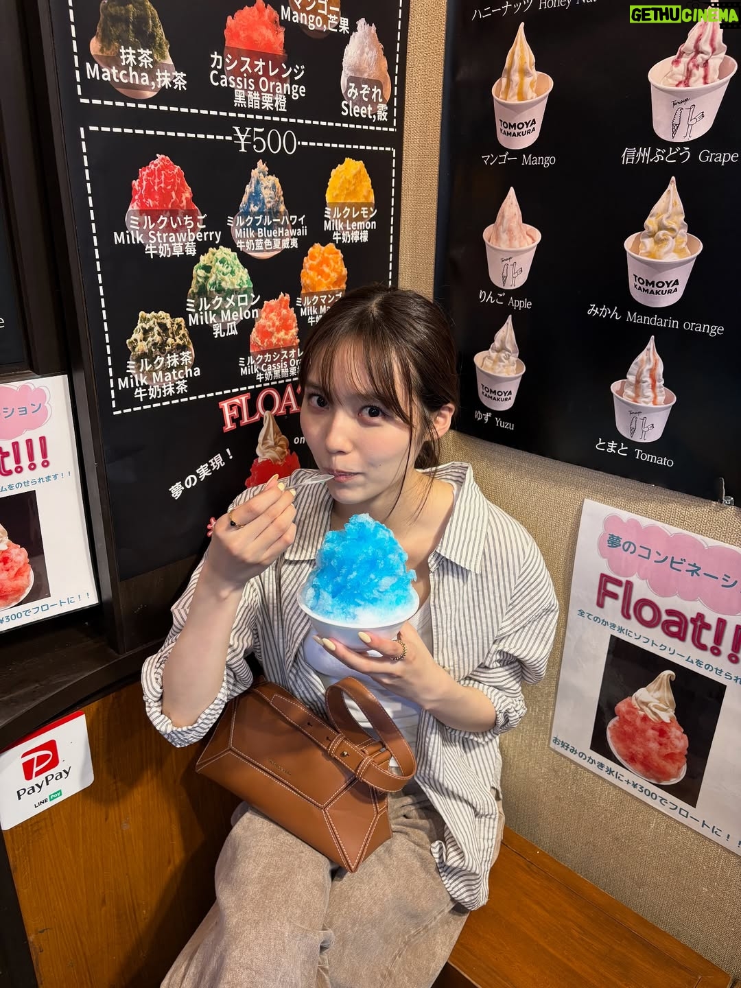 Shiori Akita - 9.3K Likes - この数秒後、パンツにかき氷落としちゃった…🥲🍧