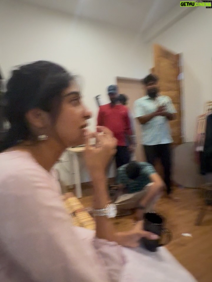 Shirley Babithra - 26.4K Likes - #heyleela
Thank you for all the love you’ve shown our series, Hey Leela. We’re so happy to see how much you’re connecting with the characters and moments from the show. Every comment, DM, and edit means the world to us. Your support keeps us inspired to create even better work in the future. Grateful always 💚

Watch it on @jfwdigital YouTube channel, If you haven’t:)

Written and directed by - @menaka__here 
Produced by – @binasujit @sujitthegoat
Director of Photography – @dhanvanthkandasamy
Music – @pranav_giridharan
Editor – @aravind.dpx
Colorist – @red_color_13
Sound Design – @pebblesstudioofficial
Re-recording Mixer – @hari_pebbles
Publicity Designer – vivek_g_krish
Lyrics – @rajesh_sridhar_ra @pa.aravindhan
VFX – @vensan.vfx
Subtitles - arena_esportiva_
Dubbing Engineer – @_armious_ 
Dubbing Artist – @aashikabanu
Assistant Director – @lc_vignesh_waran 
Cast - @shirleybabithra @vaibhav_murugesan 

#vaibhavmurugesan #shirleybabithra