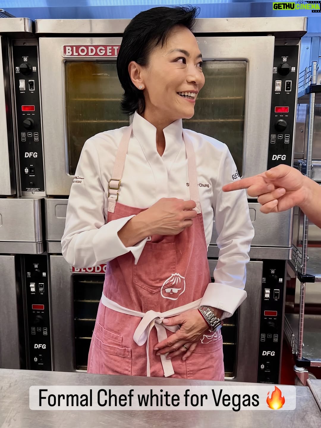 Shirley Chung - 19.3K Likes - I am officially back to work 💪After 1.5 years of battling Tongue Cancer and living an isolating life style. I spent the last month traveling,reconnecting with chef friends ❤️ I am so Happy and my heart is Full
🔥I filmed a show 
🔥Taught new chef friends to fold dumplings 🥟 
🔥Dumpling Mafia popup at Dallas @capitalone campus 
🔥Returned to Vegas for @lasvegasrevelry at the Wynn and reconnected with soooo many of my old friends! 
#chefshirleychung #dumplingmafiaqueen #fuckcancer