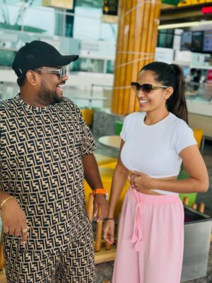 Shobha Shetty Instagram - Happy Birthday to the Beautiful Lady entrepreneur✌️Shobha  the CEO of @shobhashettydesignerstudios _____Keep living your Best Life 🙌
Wishing you Love & Happiness on your special day 
Cheers for more fun and many more Memories👍Once again Happy Birthday 🎂 😍
#tastyteja #shobhashetty