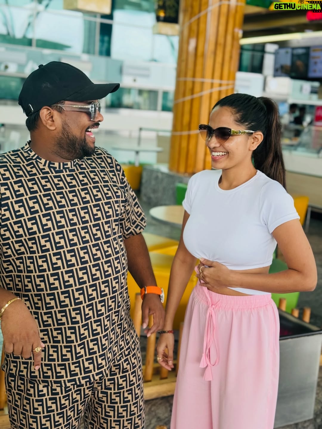 Shobha Shetty - 231.2K Likes - Happy Birthday to the Beautiful Lady entrepreneur✌️Shobha  the CEO of @shobhashettydesignerstudios _____Keep living your Best Life 🙌
Wishing you Love & Happiness on your special day 
Cheers for more fun and many more Memories👍Once again Happy Birthday 🎂 😍
#tastyteja #shobhashetty
