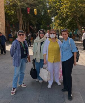 Shohre Soltani Instagram -
🌱🕊️
اصفهان پاییز ۱۴۰۴...
#أصفهان#اصفهان_زیبا #دوستانه#دوستان_قدیمی
#گوهر_خیراندیش#منیر_قیدی#شهره_سلطانی#پانته_آ_حسینی
#نقش_جهان#میدان_نقش_جهان