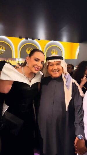 Shokran Mortga Instagram - الحب هو أصل الحكاية والمحبة هي الخلاص, صدقاً ليست مزاودة وليسَ بيعاً للكلام، الكلام من القلب لايباع ولايشترى، سأكتفي بهذه الكلمات وإليكم هذا الفيديو.. شكراً للجميع وشكراً لكل من مروا في الفيديو لم تمروا بشكل مجاني بصمتكم في الروح وكلماتكم رفيقة قادم الأيام كل الحب 🤍🙏🏻❤️
.
.
تحية لفريق عمل برنامج Oh la la شكراً ماجد العجلاني للجهد والتعب لإنجاز الفيديو ولكل التفاصيل الله يوفقك @majedajlany ❤️
.
.
@nidalbkassini@dianawehbeh@ltvmainmain@joyawards@riyadhseason@turkion@turkiion
@turki