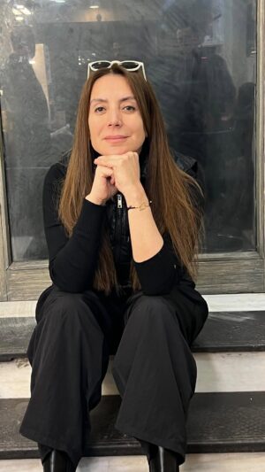 Shokran Mortga Instagram - في شي كل حدا فينا ناطره .بيختلف من شخص لآخر ممكن يكون ضروري إلي ووممكن يكون عابر عند آخر ممكن يكون قصة حياة أو موت إلك وبالنسبة لغيرك شيء مضحك وأحياناً سخيف وغريب !!!!الحياة معادلات ظالمة للبعض وعادلة للآخر
بس الأكيد عسى أن تكرهوا شيئاً وهو خير لكم صدق الله العظيم 🙏🏻🤍
شو ناطرين أكتبولي؟؟؟؟؟؟🤍🙏🏻🌷🕊️