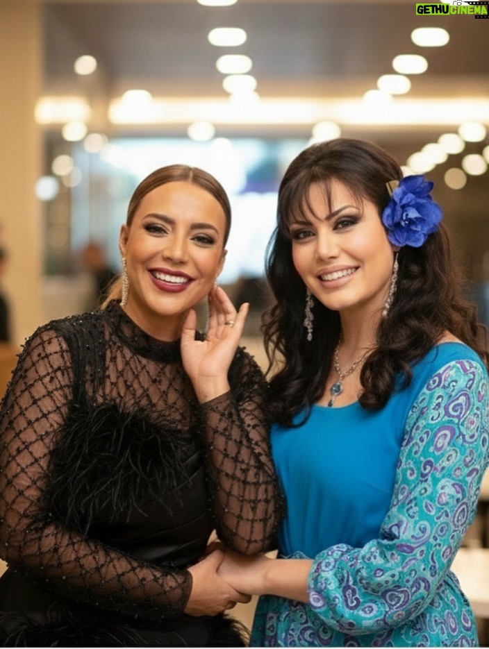 Shokran Mortga - 24.3K Likes - في عيد ميلادها النجمة السورية #شكران_مرتجى في مجموعة صور بالذكاء الاصطناعي مع أبطال مسلسل يوميات جميل وهناء أحد الأعمال البارزة والمحطات المهمة الناجحة في مسيرتها يحتفلون بعيد ميلادها وسط أجواء جميلة ويشاركونها هذا اليوم الجميل سيدة الكوميديا النجمة السورية الكبيرة #سامية_الجزائري والنجمة المعتزلة حسناء التسعينات #نورمان_أسعد  من مجلة وقت الفن نتمنى لها في عيدها ميلاد سعيد والمزيد من التألق والنجاحات كل عام وأنت بخير 
@shoukranmortajaofficial