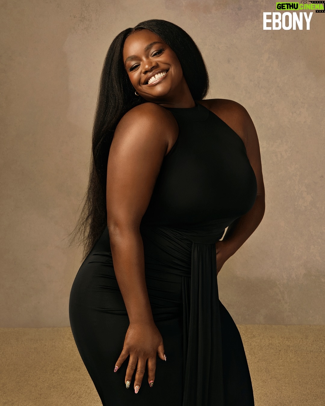 Shoniqua Shandai - 11K Likes - Baby’s First Ebony Feature is out NOW! 

Thank you so much to @ebonymagazine for this monumental honor and making this black girl’s dream come true! And a humongous thank you to my sister @meagangood for including us in her Ebony cover. 

Glam by
Makeup @makeupbynimai 
Hair @jaynixonbeauty 
Styling @jasonrembert 
Asst @thestylistguy 
Bawdy by @alaishablessed & oxtail tacos 

#internationalhouseholdname