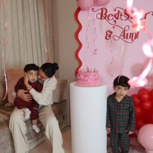 Shouk Al Hadi Instagram - Early birthday party 🥹💗
شكرا عايلتي الله لا يحرمني 💗
اخر صوره من خلف الكواليس 🤣