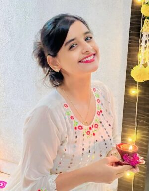 Shraddha Takke Patil Instagram - Happy Diwali 🪔🪽🪅🎇🎆
.
.
.
.
#shraddhatakke #diwali #diwalicelebration #post #like #pic