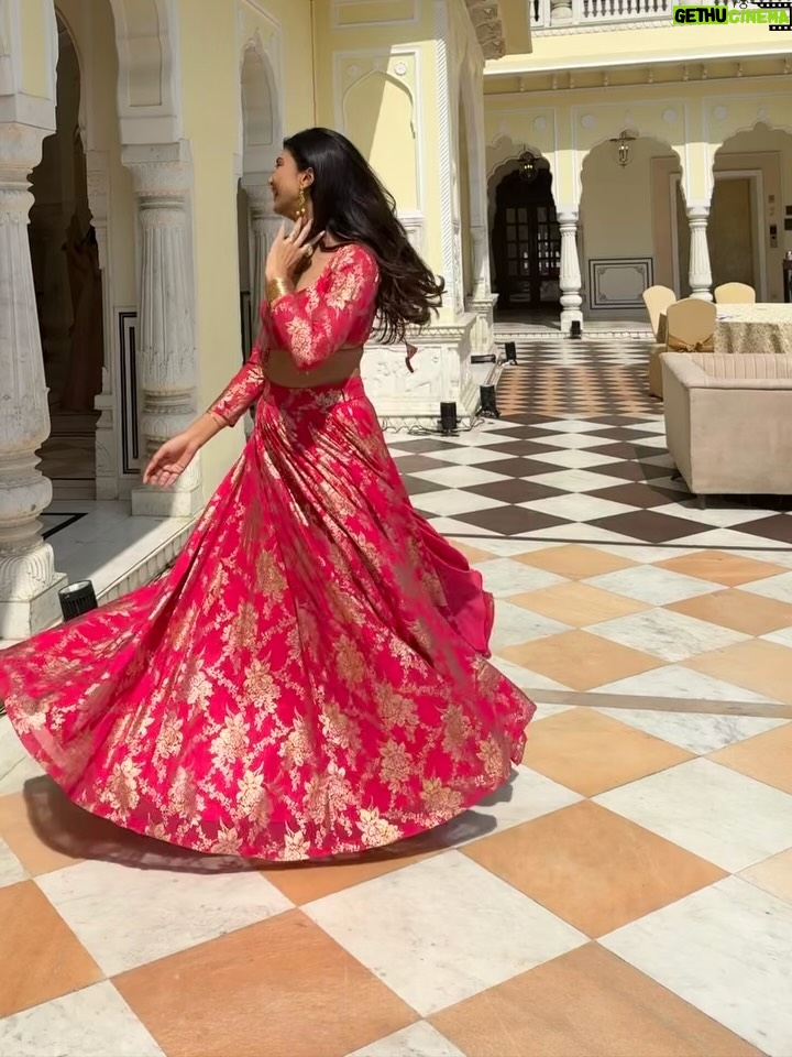 Shreya Jaiswal - 5.8K Likes - I’m not those regular ones… 😌

P.S. Don’t look for more, you can get this outfit at @phatakaaa