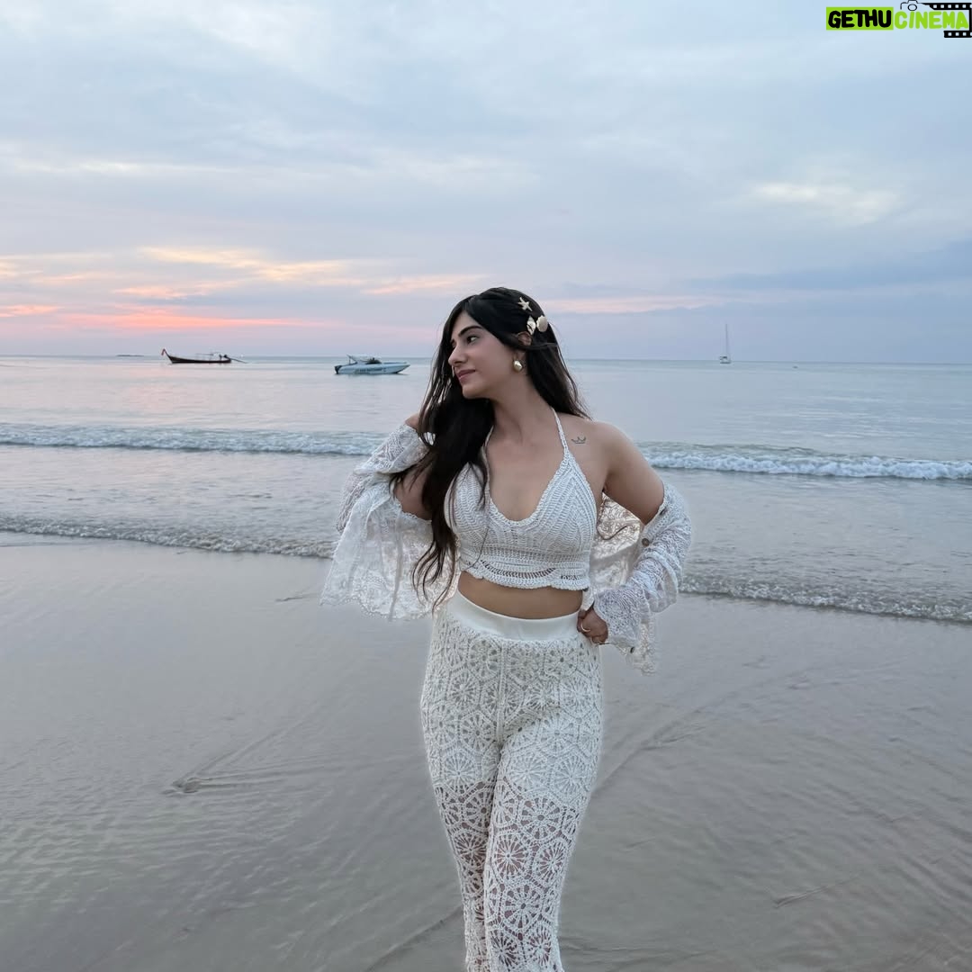 Shreya Thukral - 1.3K Likes - take me where summer never ends🩵🌴

#ootd #beach #beachwear #beachlifestyle #fyp