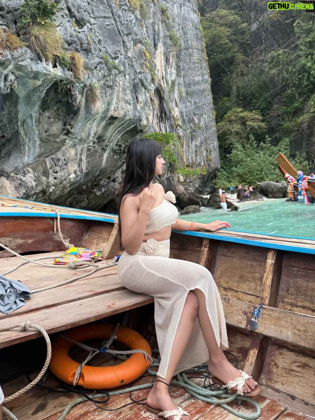 Shreya Thukral - 1.3K Likes - phi phi dump 🏖️☀️🐚🎀⛱️👒✨

Wearing @leaclothingco 
Footwear @mymy_officiale 

#phiphiislands #thailand #phuketstagram #explore #fyp 

[ Phi Phi Islands, Thailand, Beach, Phuket, Explore ]