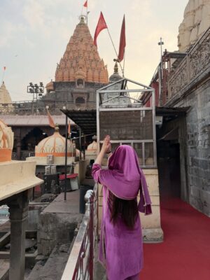 Shrija Tyagi Instagram - ॐ नमः शिवाय 🙏🏻 Starting the year just right!