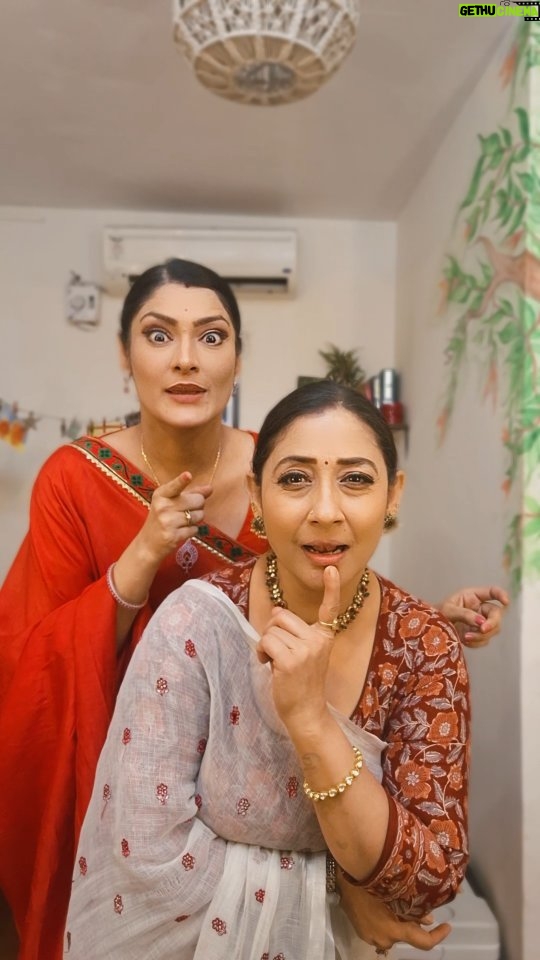 Shruti Ulfat - 13.1K Likes - #areemeingareebhitheekhu
#yrkkh 
#kajal_yrkkh #vidya_yrkkh 
#funnyvideos #nandbhabhi
