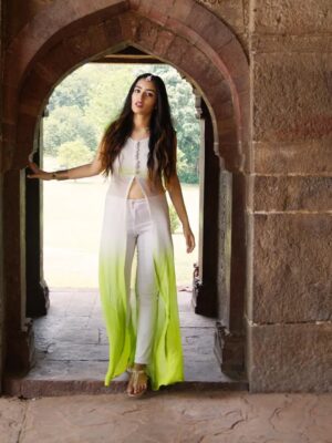 Shubhi Bharal Instagram - Everyone’s throwing it back to 2016, so here’s mine because…
this page just turned 10 🥹✨
aka the year I accidentally started my creator journey.
It began with blog posts.
Then photos.
Then IGTV (RIP).
Then carousels.
And now reels.
Same girl. New formats.
Slide 2:
Me announcing my very first blog post on Facebook. Shot on my friend’s balcony with her DSLR. No plan, just vibes.
Slide 3:
Parks and streets = my studio. If the light was good, it was a shoot location.
Slide 5:
PLEASE look at my hair 🥹 First trip with my college friends. Main character energy, zero budget.
Slide 6:
Won an online creator competition hosted by Roposo App. (Basically India’s pre-TikTok era.)
Slide 7:
The birth of #HacksWithShubhi where I shared easy, wearable fashion hacks before “content” was even a thing.
Slide 9:
My first ever creator event invite. Hosted by PopXo (I think). Felt unreal, still does.
10 years later and I’m still here.
Still creating. Still evolving. Still grateful.
If you’ve been here since the blog days or found me through reels, you’re officially part of the lore 🫶✨
#ShubhiBharal #ThatTrendStalker #throwback2016 #trending