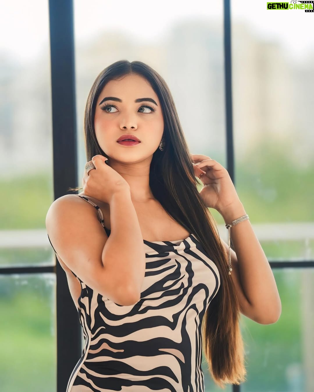 Shumayla Shaikh - 2K Likes - Sexy and I know it 💋

Click @ayushfilmss 
Makeup & hair @namra.makeupartist 
Edit @innocent_zaid____ 
Outfit @newme.asia 

Comment ‘Dress’ 🔗 for link 

#trending #explore #foryou #instagood #instafashion #fashion #style #pose #instagood #instadaily #instalike #instamood