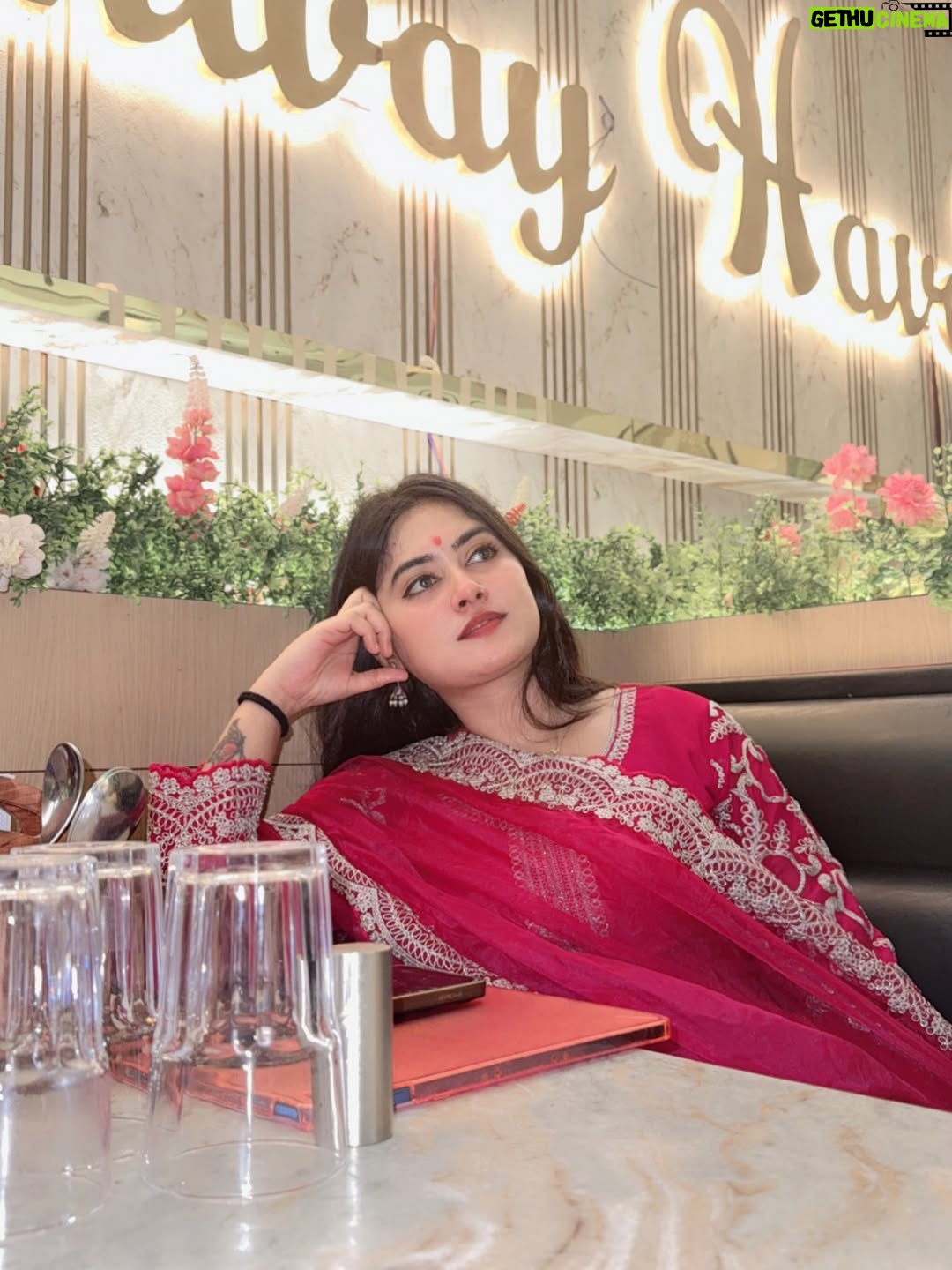 Shweta Jha - 39.9K Likes - ❤️❤️❤️❤️❤️
