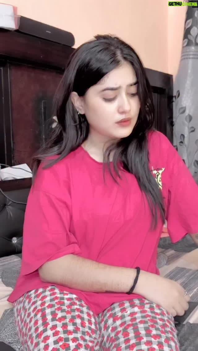 Shweta Jha - 20.9K Likes - Nakhra~😉#नखराउठावेलेना 🔥
नखरा आ गया है 🙈 ढेर सारा #reels बनाइए और खूब प्यार दे #song को 🤞🏻❤️

@mintuaa_official
@singhsonali306
@shilpi_raj_personal

Managed by :- @iam_tanu772

#reelsbhojpuri #nakhrauthawelena