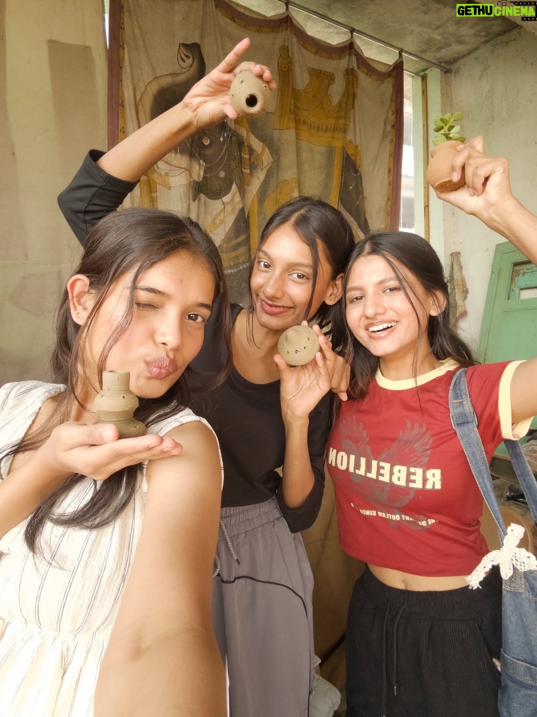 Shweta Poddar - 42.2K Likes - didn’t know we were making memories. I just knew we were being wild.😜✨🫶🏻💗….. 
Best time with the best people. These memories will always stay close to my heart 🤍✨