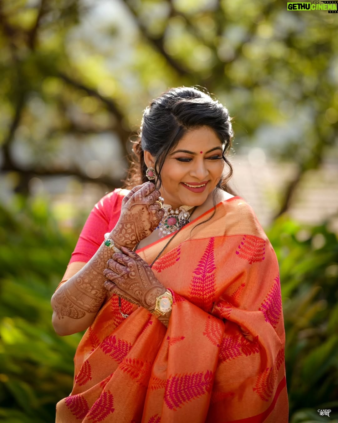 Shweta Shinde - 4.4K Likes - Haldi Look❤️✨
.
.
Aishwarya Wedding Vibes🤩
.
.
PC: @frames_by_candid_katha
Jewellery: @jewelsbyabhinavjain 
MUA: @sajjanadutalmakeupexpert @vinuda_makeover
.
.
#shwetashinde_official #haldilook💛 #weddingvibse #weddingday #producer