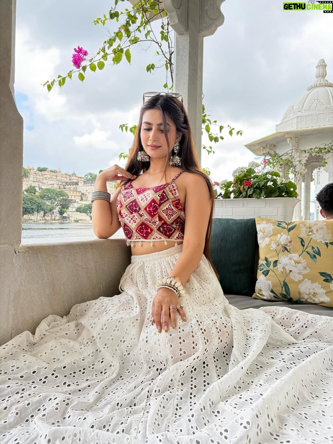 Shweta Singh - 51.4K Likes - The place where I lost my heart.✨🦢🤍🪞 
.
.
.
.
.
#upre #udaipur #travelling #udaipurvlogz #udaipurtimes #udaipur_diaries #outfit #udaipuroutfits #fyp #explorepage✨ #explorer #lifestyle #style #dress #foryoupage