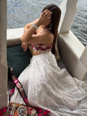 Shweta Singh Instagram - The place where I lost my heart.✨🦢🤍🪞
.
.
.
.
.
#upre #udaipur #travelling #udaipurvlogz #udaipurtimes #udaipur_diaries #outfit #udaipuroutfits #fyp #explorepage✨ #explorer #lifestyle #style #dress #foryoupage