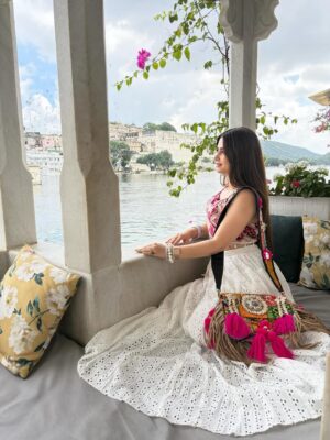 Shweta Singh Instagram - The place where I lost my heart.✨🦢🤍🪞
.
.
.
.
.
#upre #udaipur #travelling #udaipurvlogz #udaipurtimes #udaipur_diaries #outfit #udaipuroutfits #fyp #explorepage✨ #explorer #lifestyle #style #dress #foryoupage