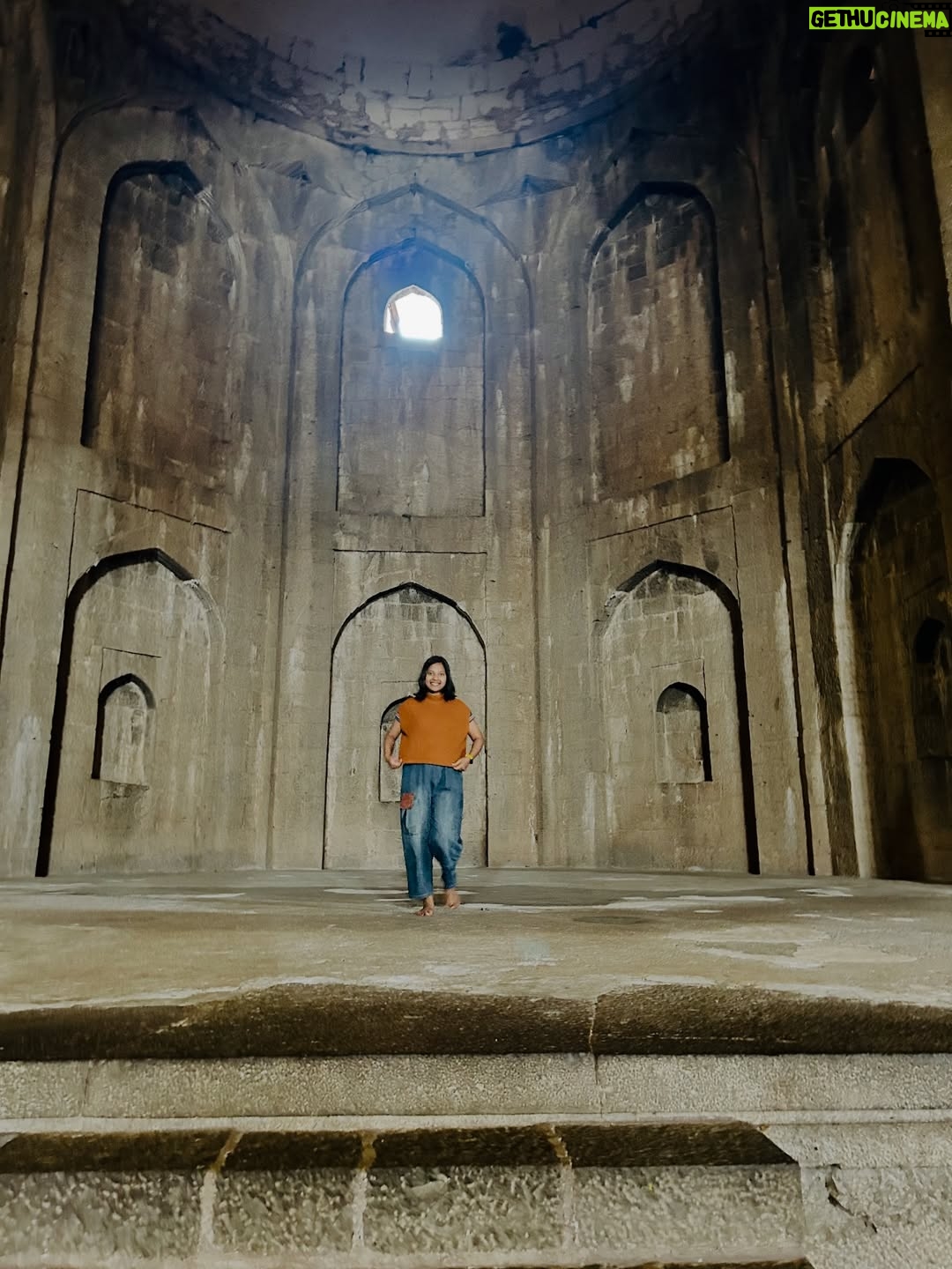 Shwetha Aradhya - 7.7K Likes - ವಿಶ್ವದ ಅದ್ಭುತ - ಗೋಳ ಗುಮ್ಮಟ ✨
.
.
.
#golgumbaz #karnataka #karnatakatourism #bijapur #kannadati