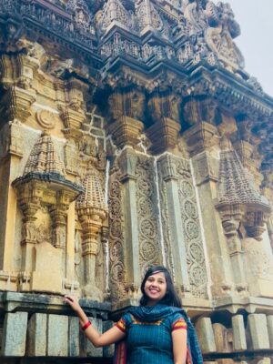 Shwetha Aradhya Instagram - ಎಲ್ಲರಿಗೂ ಸಂಕ್ರಾಂತಿ ಹಬ್ಬದ ಶುಭಾಶಯಗಳು🌾🪁
.
.
.
#sankranti #kannadasongs #kannadareels #kannadatiinjapan #karnataka