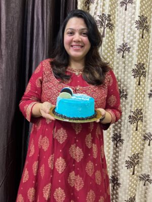 Shwetha Bandekar Instagram - Celebrating my birthday with my amazing husband and our adorable twins made my heart so full. From their little surprises to the messy cake moments, everything felt magical. Life with twins is double the love and double the joy, and having my husband by my side makes it even more special. Today wasn’t just about me — it was about the love we share as a family. Feeling truly blessed to have this beautiful chaos and unconditional love around me. 💕👨👩👧👦✨
#shwethabandekar #kstwins #mallovesswapna #twinmom #instagood #birthdaywithfamily❤️ #mombirthday #birthdayfeels #birthdayjoy #celebratinglife #blessedbirthday #anotheryearoflove #birthdayhappiness
#cakeandcuddles #specialdaycelebration