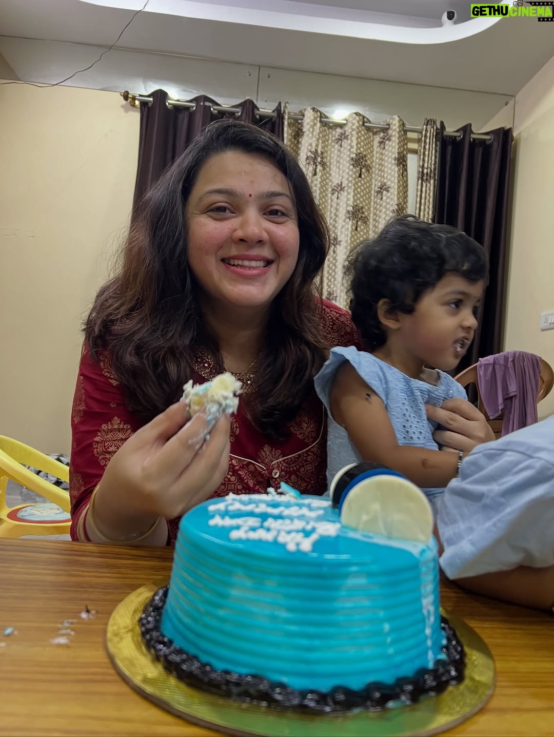 Shwetha Bandekar - 13.3K Likes - Celebrating my birthday with my amazing husband and our adorable twins made my heart so full. From their little surprises to the messy cake moments, everything felt magical. Life with twins is double the love and double the joy, and having my husband by my side makes it even more special. Today wasn’t just about me — it was about the love we share as a family. Feeling truly blessed to have this beautiful chaos and unconditional love around me. 💕👨‍👩‍👧‍👦✨

#shwethabandekar #kstwins #mallovesswapna #twinmom #instagood #birthdaywithfamily❤️ #mombirthday #birthdayfeels #birthdayjoy #celebratinglife #blessedbirthday #anotheryearoflove #birthdayhappiness 
#cakeandcuddles #specialdaycelebration