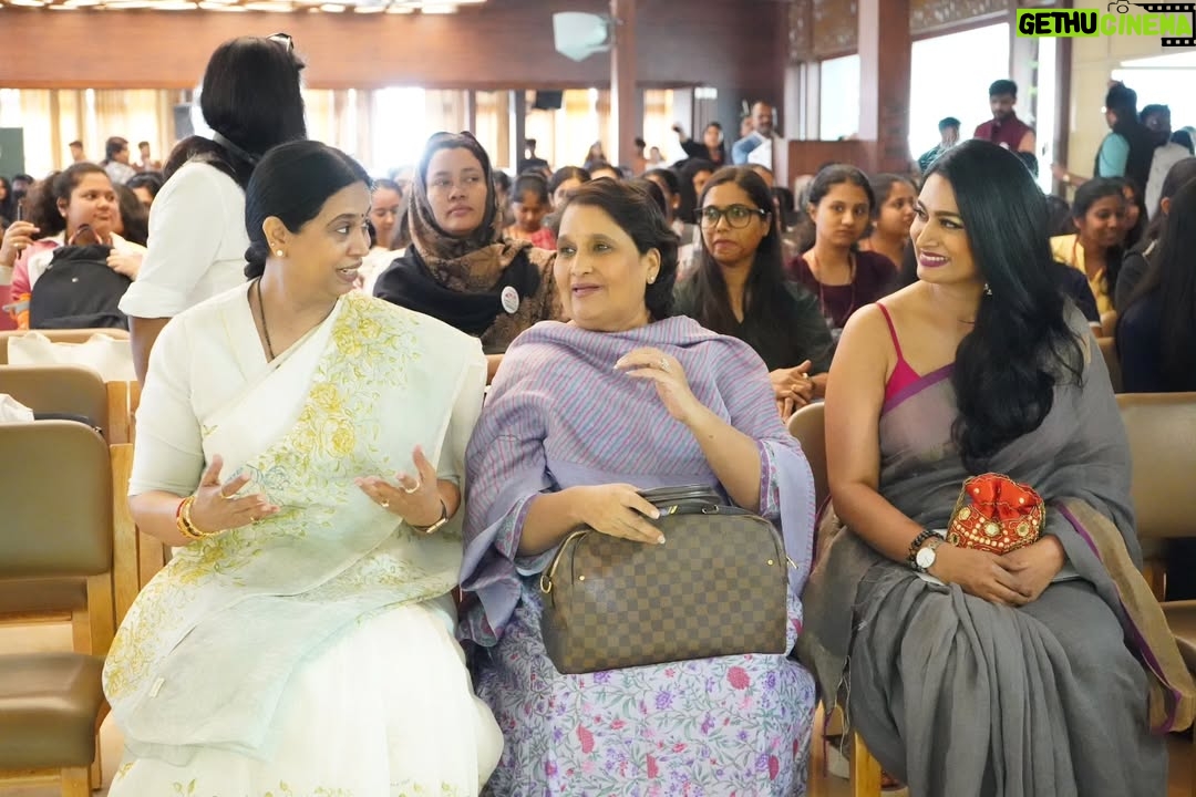 Shwetha Srivatsav - 16.5K Likes - It is an honor to be a part of the event"Shakti – 2026," a significant initiative organized by @vijaykarnataka at @mountcarmelbangaloreofficial College, which is dedicated to promoting women's empowerment.

I am grateful for the opportunity to share this platform with distinguished guests, including Mrs. Lakshmi Hebbalkar, the honorable Minister of Women & Child Development; filmmaker Mrs. Geetha Shivarajkumar; BMTF ADGP D. Roopa Maudgil; Sister M. Albina; Professor George Lekha; and Prasad Nayik.
 Special thanks to @harshitha_rakesh_mr  and to the whole vijayakarnataka digi team. 
Together, we are committed to amplifying voices, inspiring positive change, and constructing a more robust future for women.