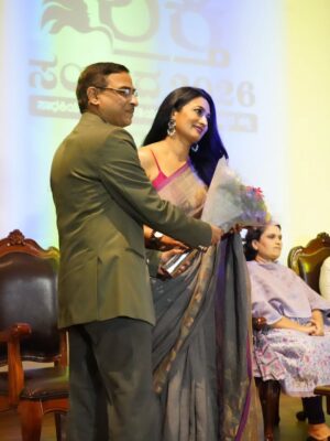 Shwetha Srivatsav Instagram - It is an honor to be a part of the event"Shakti – 2026," a significant initiative organized by @vijaykarnataka at @mountcarmelbangaloreofficial College, which is dedicated to promoting women's empowerment.

I am grateful for the opportunity to share this platform with distinguished guests, including Mrs. Lakshmi Hebbalkar, the honorable Minister of Women & Child Development; filmmaker Mrs. Geetha Shivarajkumar; BMTF ADGP D. Roopa Maudgil; Sister M. Albina; Professor George Lekha; and Prasad Nayik.
 Special thanks to @harshitha_rakesh_mr  and to the whole vijayakarnataka digi team. 
Together, we are committed to amplifying voices, inspiring positive change, and constructing a more robust future for women.