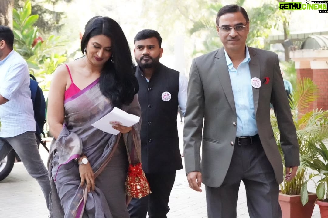 Shwetha Srivatsav - 16.5K Likes - It is an honor to be a part of the event"Shakti – 2026," a significant initiative organized by @vijaykarnataka at @mountcarmelbangaloreofficial College, which is dedicated to promoting women's empowerment.

I am grateful for the opportunity to share this platform with distinguished guests, including Mrs. Lakshmi Hebbalkar, the honorable Minister of Women & Child Development; filmmaker Mrs. Geetha Shivarajkumar; BMTF ADGP D. Roopa Maudgil; Sister M. Albina; Professor George Lekha; and Prasad Nayik.
 Special thanks to @harshitha_rakesh_mr  and to the whole vijayakarnataka digi team. 
Together, we are committed to amplifying voices, inspiring positive change, and constructing a more robust future for women.