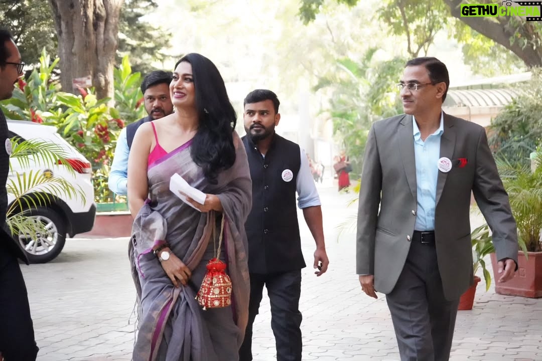 Shwetha Srivatsav - 16.5K Likes - It is an honor to be a part of the event"Shakti – 2026," a significant initiative organized by @vijaykarnataka at @mountcarmelbangaloreofficial College, which is dedicated to promoting women's empowerment.

I am grateful for the opportunity to share this platform with distinguished guests, including Mrs. Lakshmi Hebbalkar, the honorable Minister of Women & Child Development; filmmaker Mrs. Geetha Shivarajkumar; BMTF ADGP D. Roopa Maudgil; Sister M. Albina; Professor George Lekha; and Prasad Nayik.
 Special thanks to @harshitha_rakesh_mr  and to the whole vijayakarnataka digi team. 
Together, we are committed to amplifying voices, inspiring positive change, and constructing a more robust future for women.