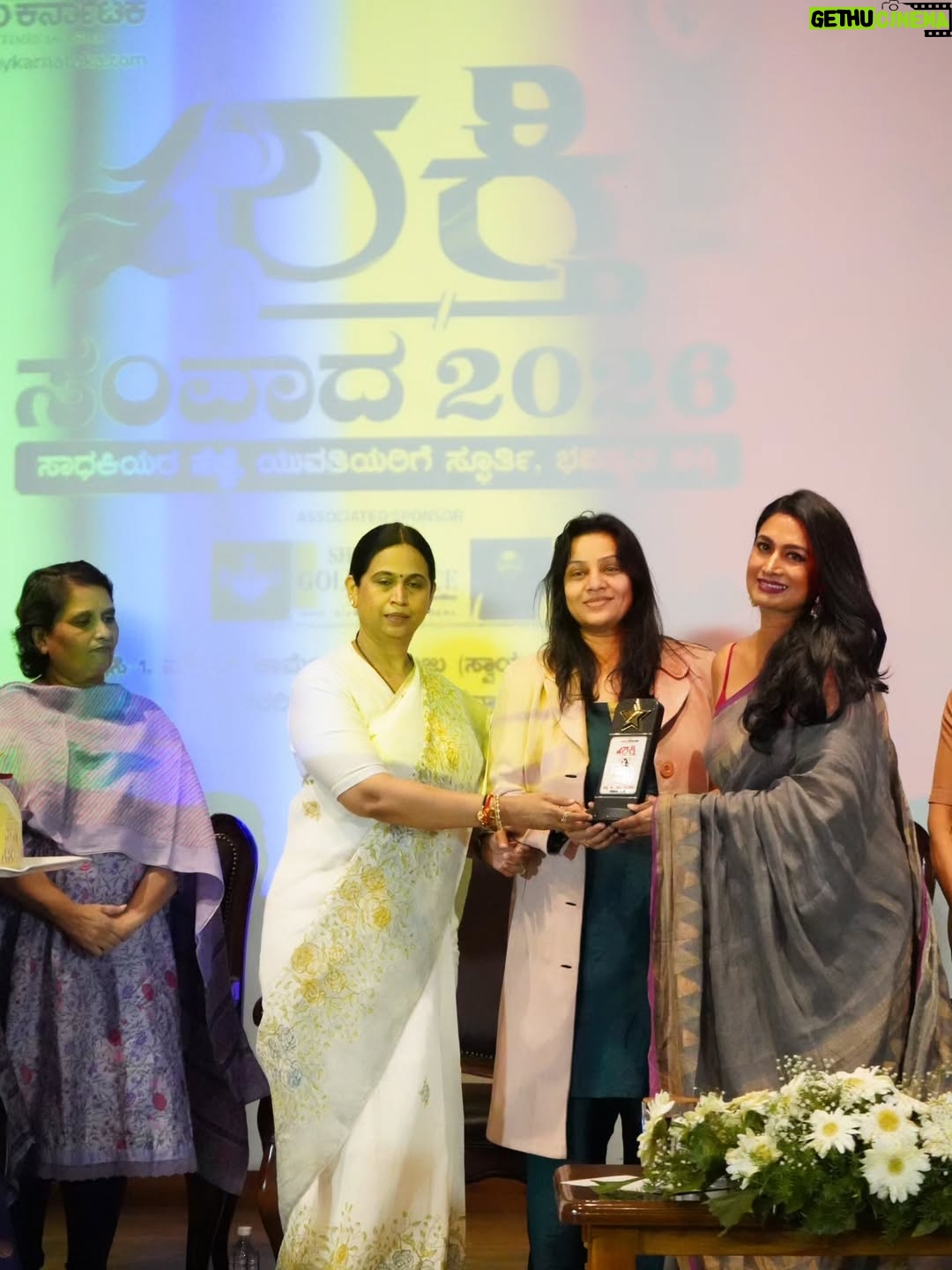 Shwetha Srivatsav - 16.5K Likes - It is an honor to be a part of the event"Shakti – 2026," a significant initiative organized by @vijaykarnataka at @mountcarmelbangaloreofficial College, which is dedicated to promoting women's empowerment.

I am grateful for the opportunity to share this platform with distinguished guests, including Mrs. Lakshmi Hebbalkar, the honorable Minister of Women & Child Development; filmmaker Mrs. Geetha Shivarajkumar; BMTF ADGP D. Roopa Maudgil; Sister M. Albina; Professor George Lekha; and Prasad Nayik.
 Special thanks to @harshitha_rakesh_mr  and to the whole vijayakarnataka digi team. 
Together, we are committed to amplifying voices, inspiring positive change, and constructing a more robust future for women.