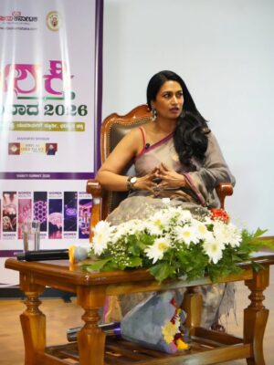 Shwetha Srivatsav Instagram - It is an honor to be a part of the event"Shakti – 2026," a significant initiative organized by @vijaykarnataka at @mountcarmelbangaloreofficial College, which is dedicated to promoting women's empowerment.

I am grateful for the opportunity to share this platform with distinguished guests, including Mrs. Lakshmi Hebbalkar, the honorable Minister of Women & Child Development; filmmaker Mrs. Geetha Shivarajkumar; BMTF ADGP D. Roopa Maudgil; Sister M. Albina; Professor George Lekha; and Prasad Nayik.
 Special thanks to @harshitha_rakesh_mr  and to the whole vijayakarnataka digi team. 
Together, we are committed to amplifying voices, inspiring positive change, and constructing a more robust future for women.